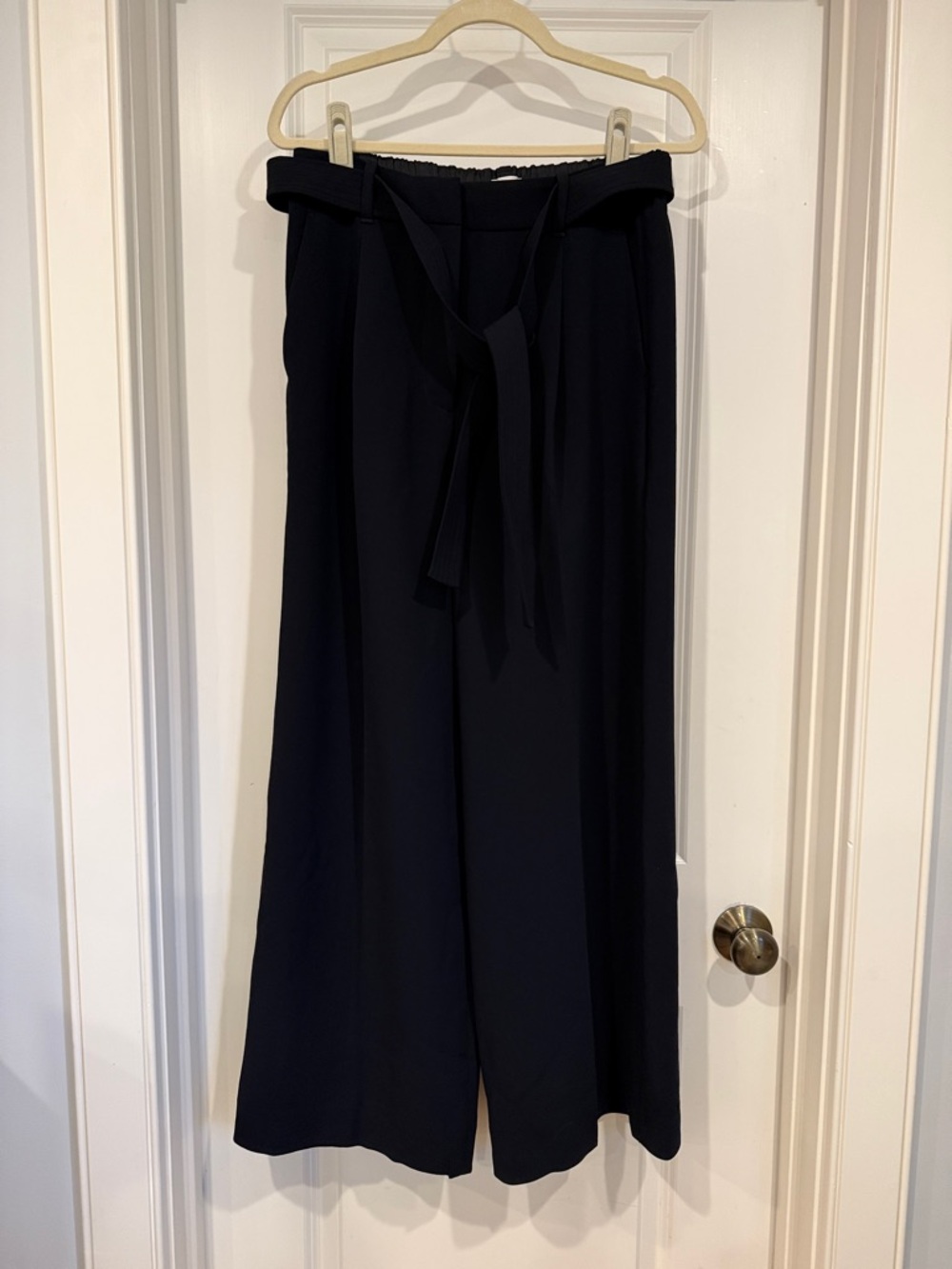 Aritzia Black Wide-Leg Paperbag Waist Pants with Tie